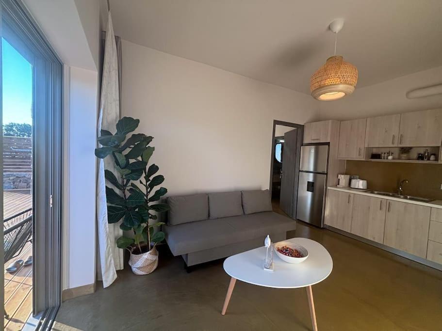 Mekia'S Beach House Livadia  Экстерьер фото